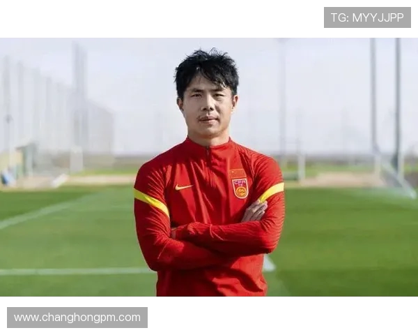 蒿俊闵职业生涯回顾与中国足球精神传承探索