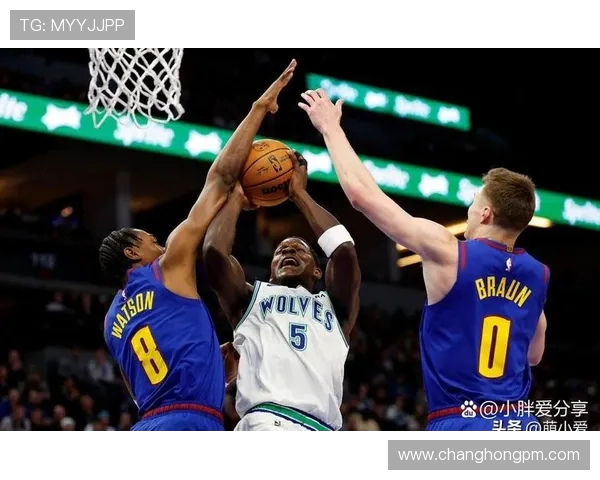 森林狼挑战掘金争夺季后赛席位，精彩对决再掀激烈波澜