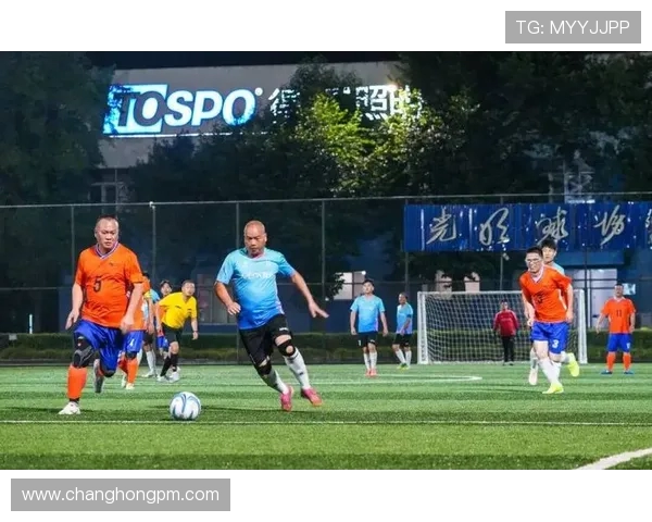 绿茵逐梦青春闪耀探寻足球激情与团队精神的无限魅力