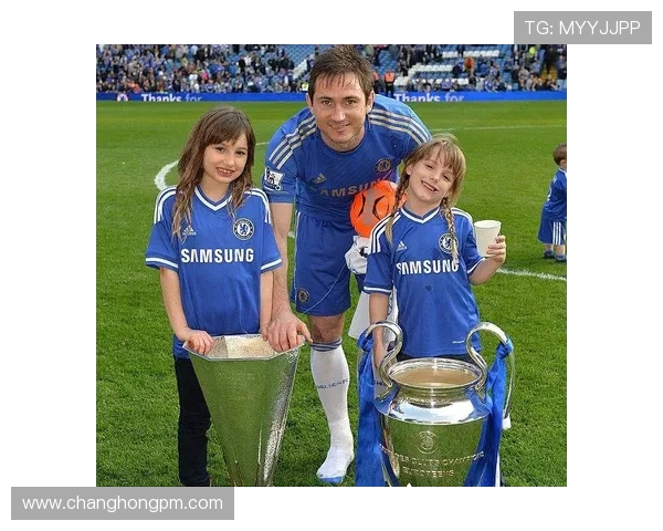 弗兰克·兰帕德的传奇足球生涯与战术智慧解析