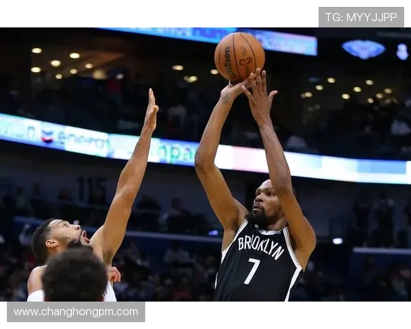 篮网鏖战老鹰巅峰对决新星闪耀球队命运迎关键转折