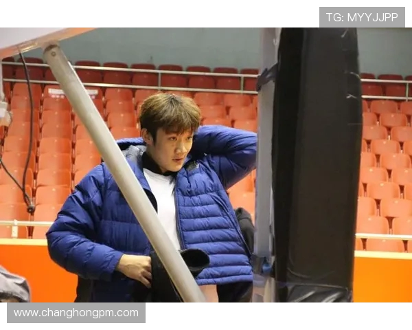 丁彦雨航重返赛场展现顽强拼搏精神引发球迷热烈关注与激情讨论 丁彦雨航重返赛场展现顽强拼搏精神引发球迷热烈关注与激情讨论