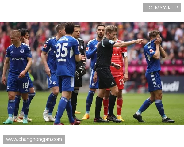 V手柏林联迎战拜仁德甲巅峰对决精彩瞬间回顾与分析