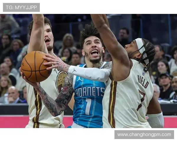 勇士与黄蜂精彩对决录像回顾12月比赛全程分析与亮点集锦 勇士与黄蜂精彩对决录像回顾12月比赛全程分析与亮点集锦